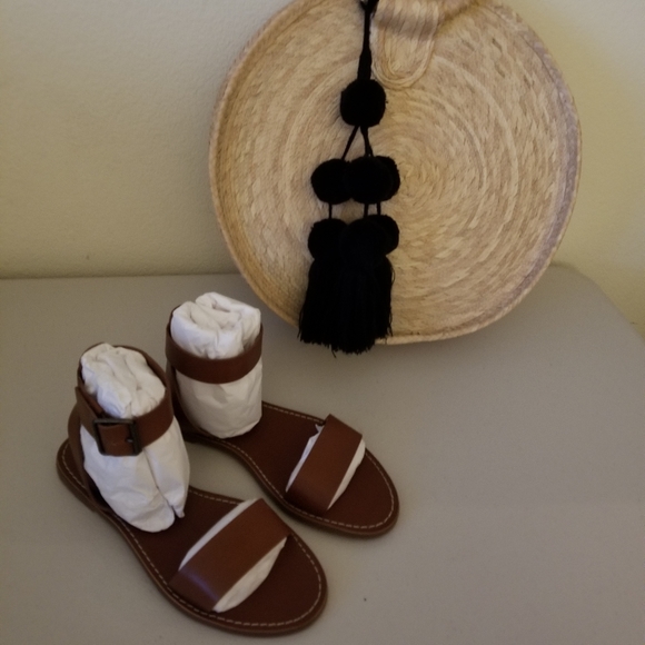 Madewell Shoes - Madewell Leather Ankle Strap Sandals